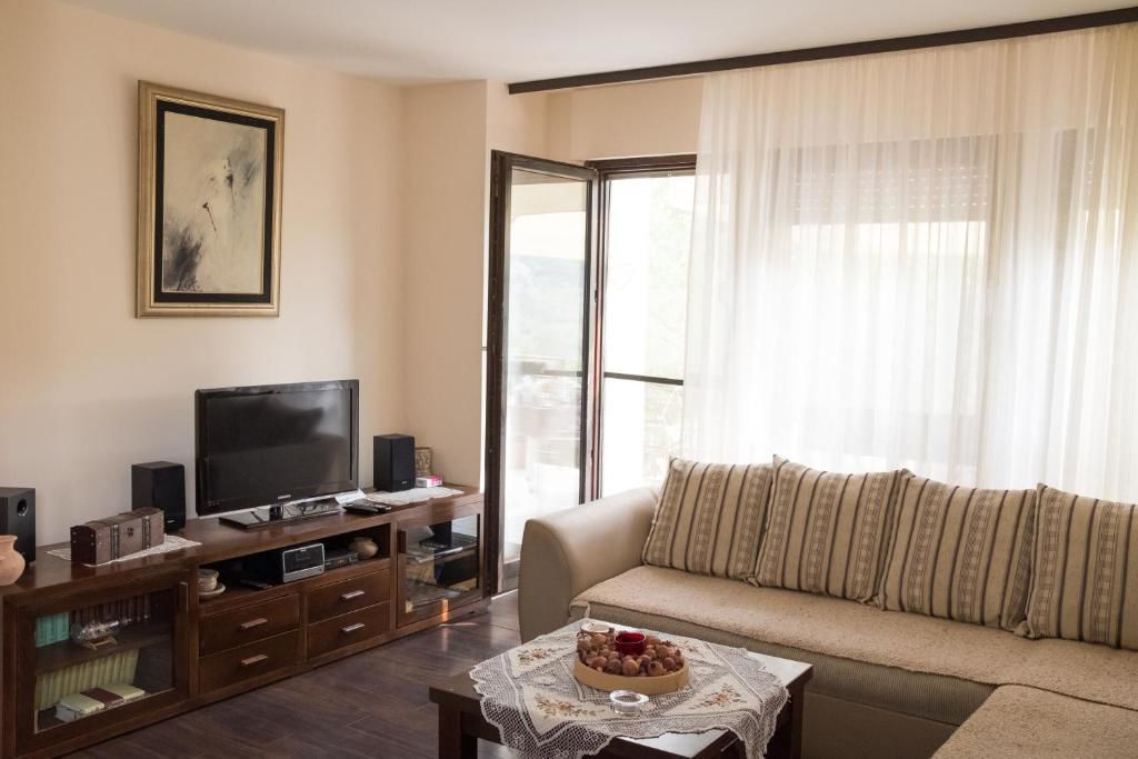 Дома для отпуска Lotos lake house Цетине-22