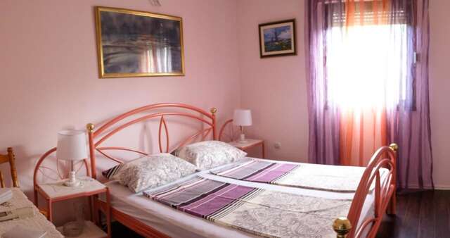 Дома для отпуска Lotos lake house Цетине-12