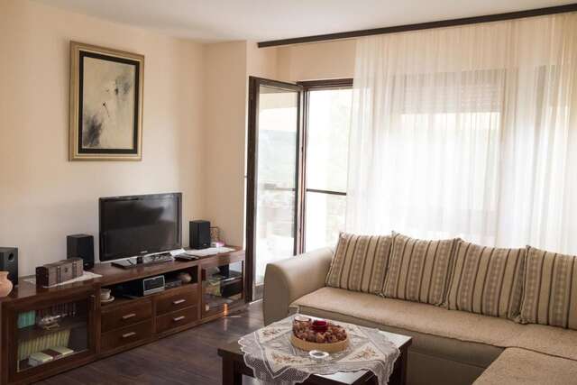 Дома для отпуска Lotos lake house Цетине-16